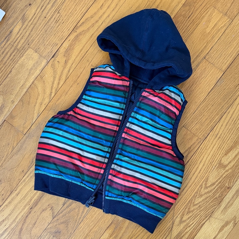 Reversible blue and Striped Hooded puffer Vest